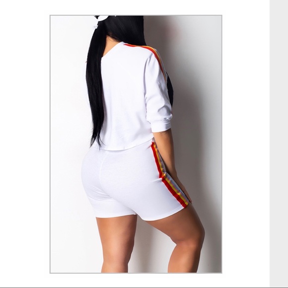 Short Set ❤️🧡💛 - Picture 2 of 4